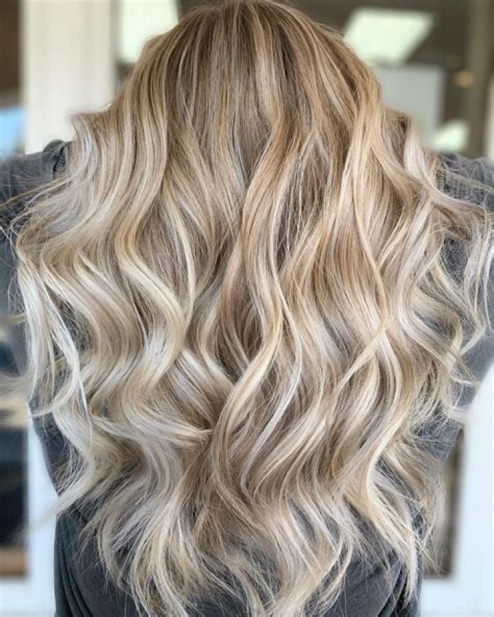 Can blondes balayage?