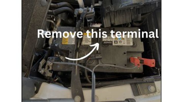 Will removing the negative battery cable reset computer?